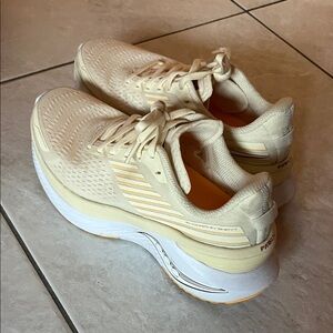 Saucony Glow Sundown Endorphins 3